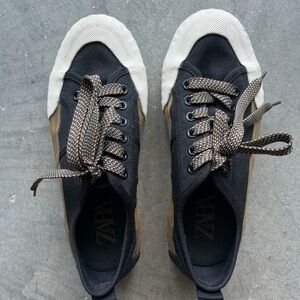 Zara Black and Cream Casual Sneakers